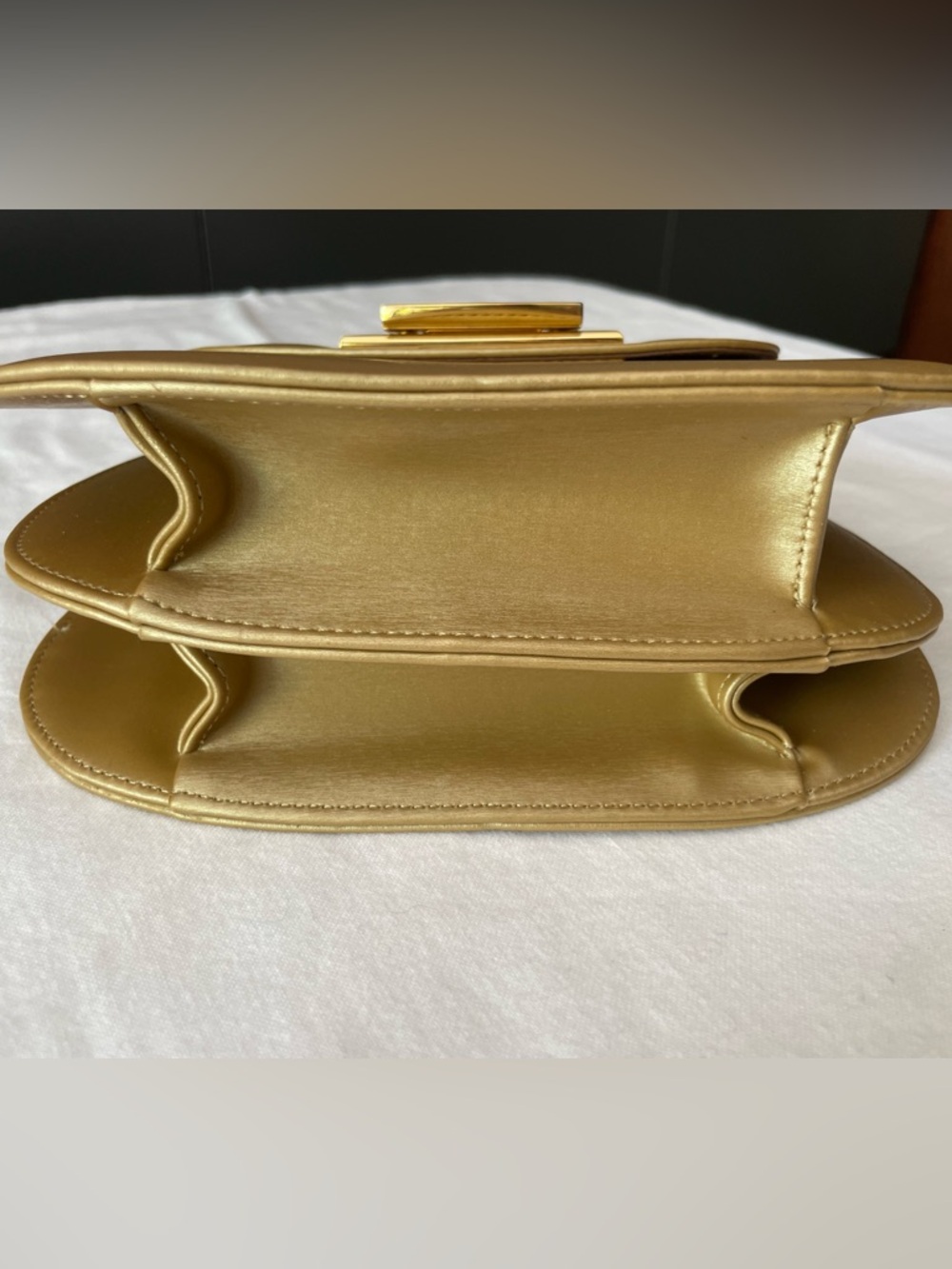 Vintage Metallic Gold Top-Handle Evening Mini Bag - Picture 9 of 10